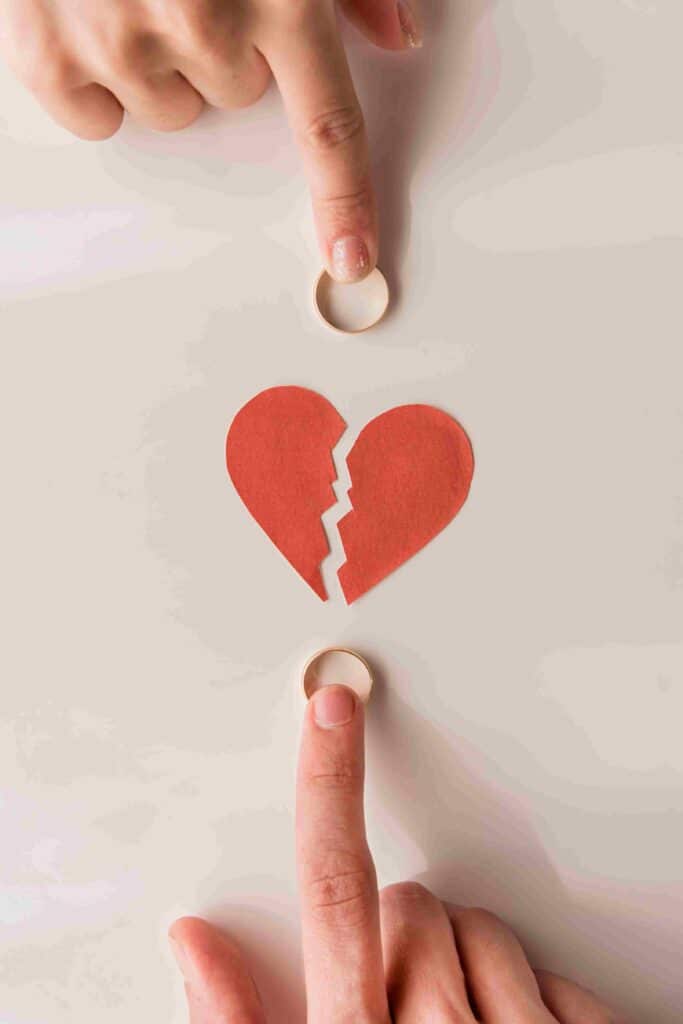 Divorcios y separaciones matrimoniales en Sevilla - Eva Maria Macho - Abogado en Sevilla